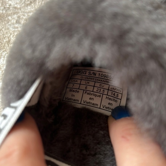 Brand New UGG Fluff Yeah Slides Baby & Toddler Gray Genuine Sheepskin Slipper - Picture 11 of 16